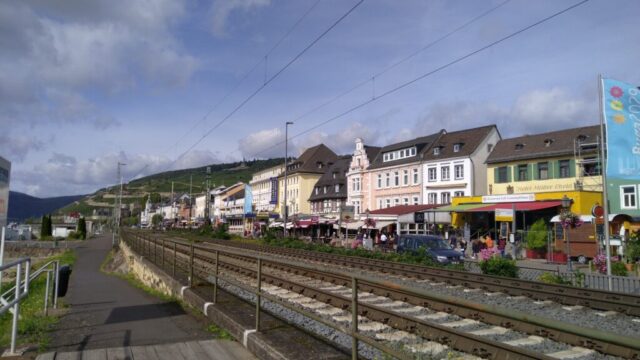 Main street Ruedesheim am Rhein